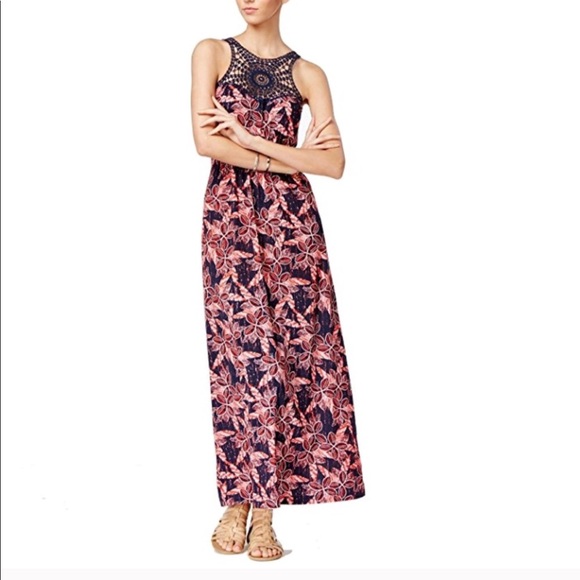 Teeze Me Dresses & Skirts - Teeze Me Crocheted Halter Maxi Dress Size M